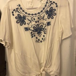 White tie front embroidered shirt